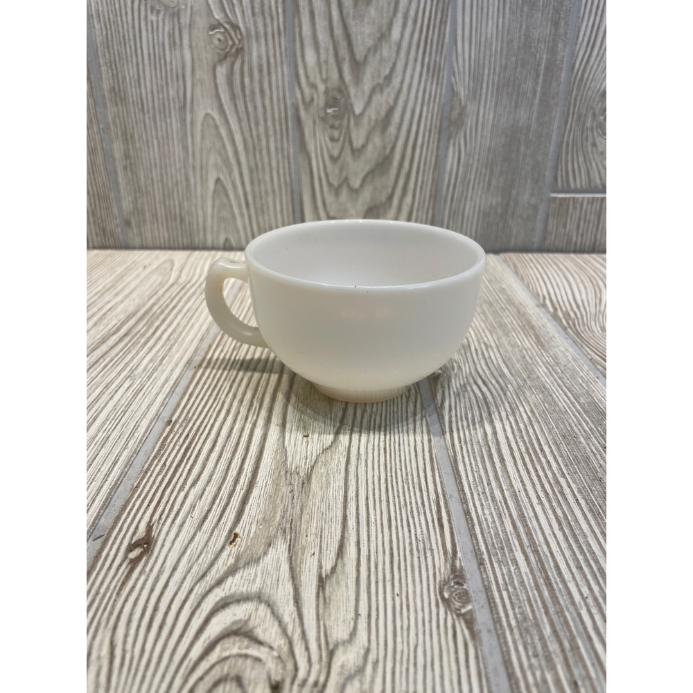 Vintage Hazel-Atlas Platonite Milk Glass Coffee Cup White D-Handle Mug
